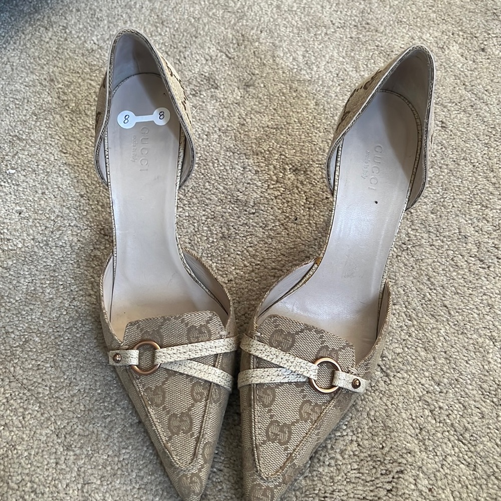 Gucci monochrome heels